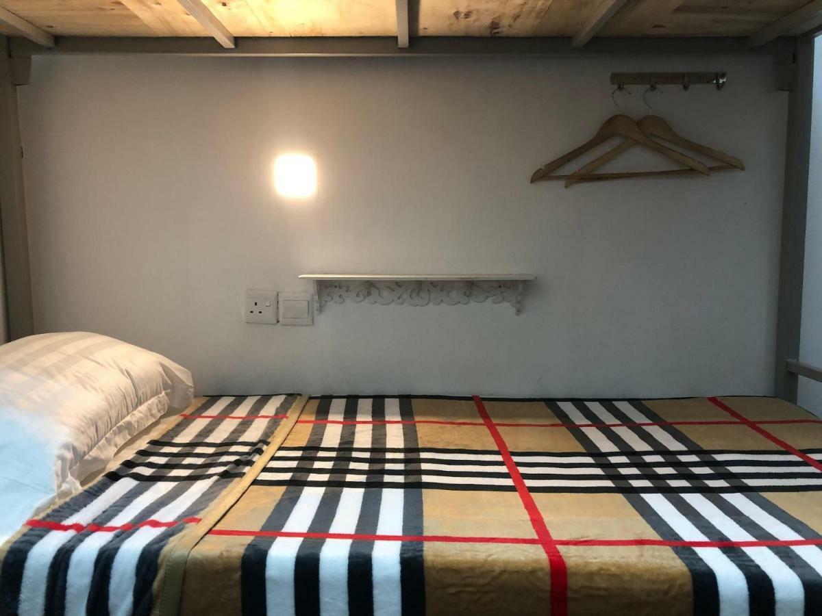 Oss Backpackers Hostel