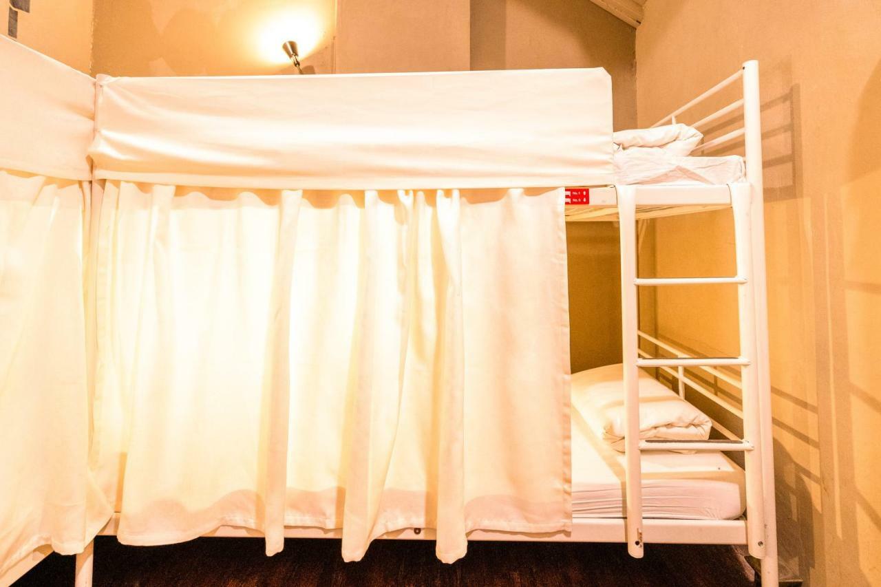 Beds And Dreams @ Chinatown 2 * Singapore