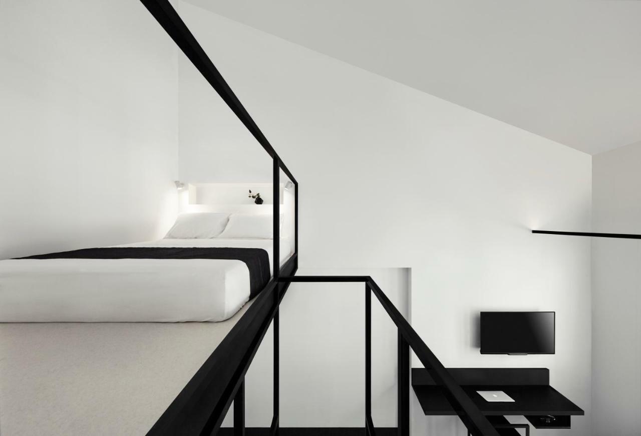 Mono Hotel 3*