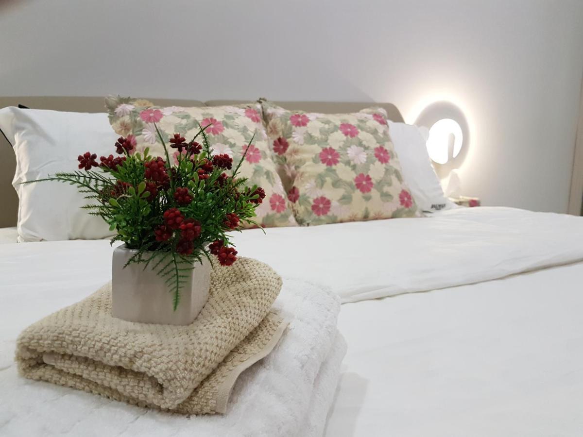 Rest House Homestay *
