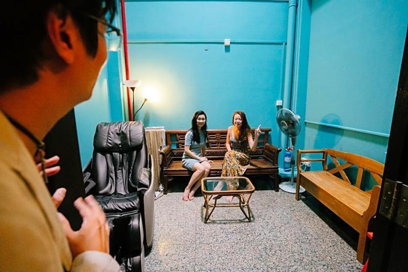 Capsule hotel Draper Startup House For Entrepreneurs *