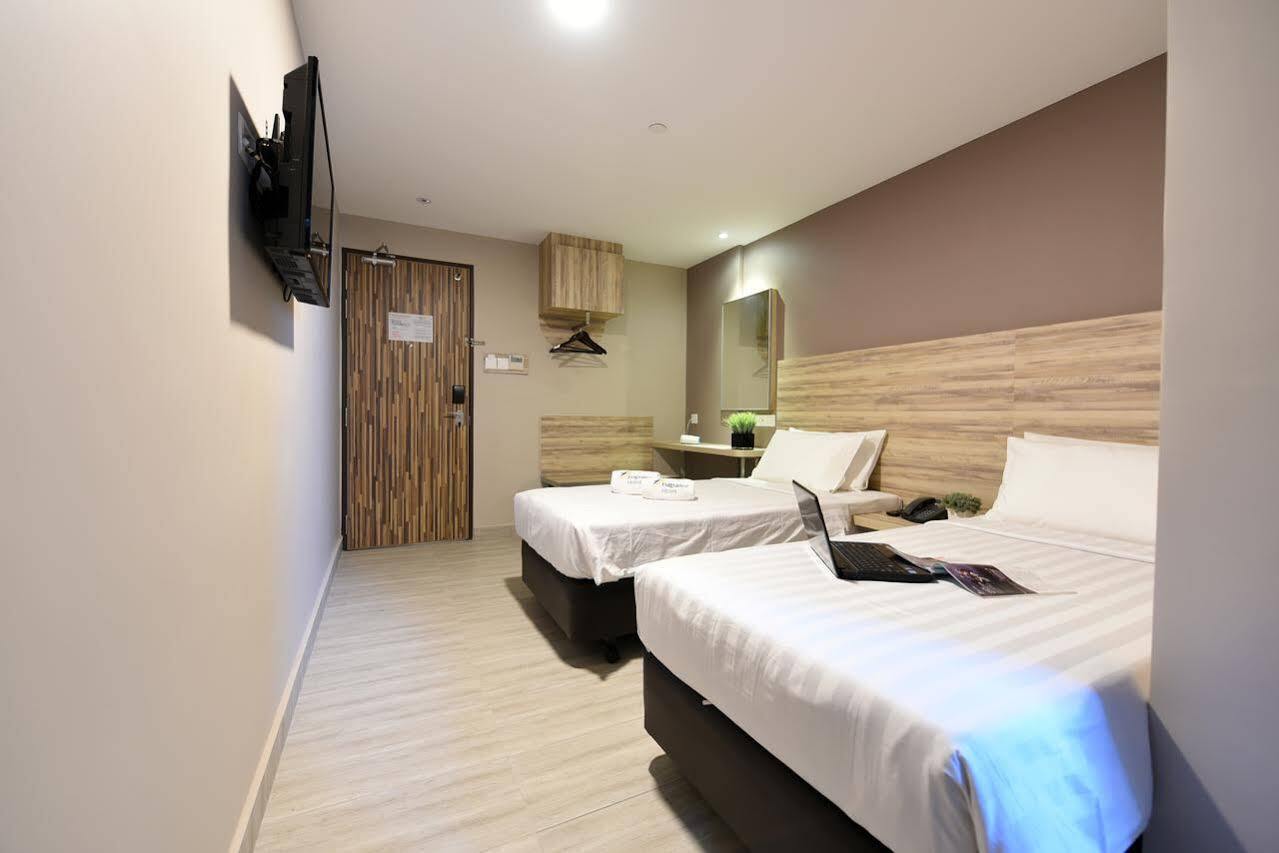 Hotel Ibis Budget Crystal
