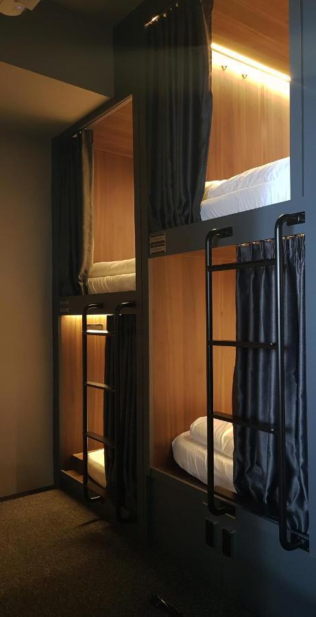 Wink At Mccallum Street Capsule hotel Singapore