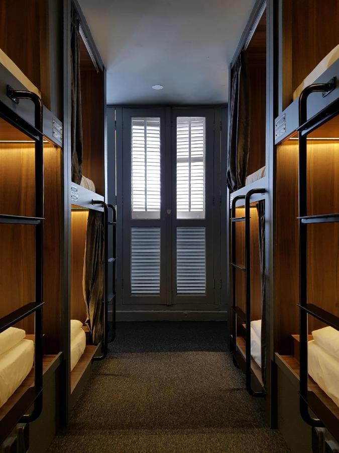 Capsule hotel Wink At Mccallum Street