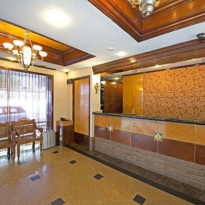 81 Premier Princess Hotel 2*