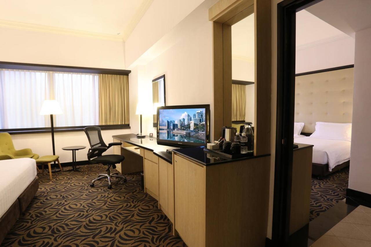 Furama Riverfront Hotel Singapore