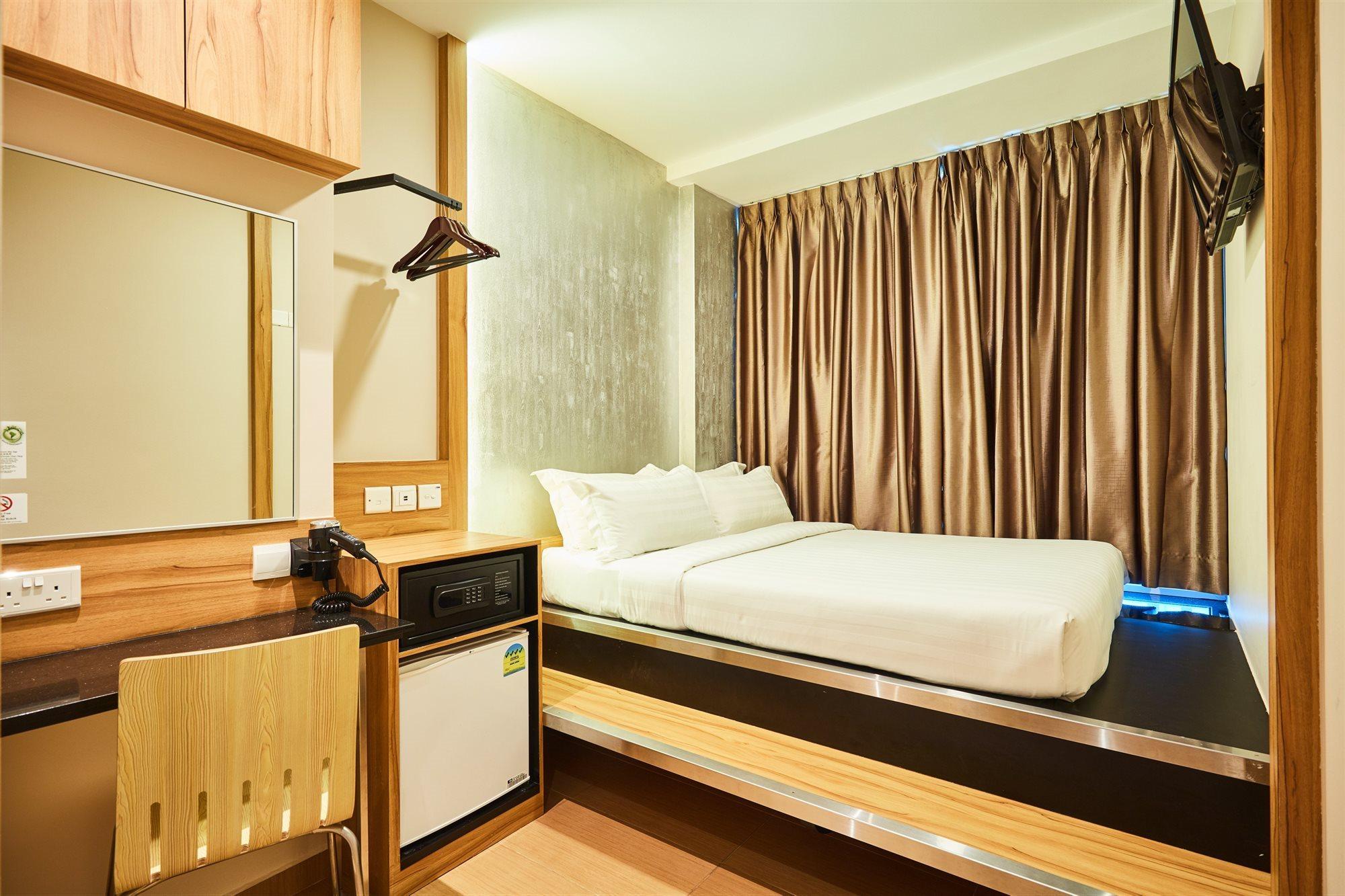 Ibis Budget West Coast 2*