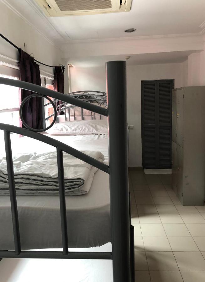 Hostel Snooze @dickson Road *