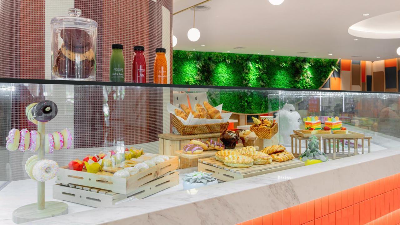 Furama Riverfront Hotel 4*