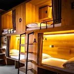 Gusti Bed & Breakfast Singapore
