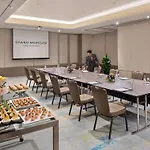 Grand Mercure Singapore Roxy