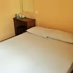 Oxley Blossom Hotel