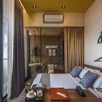 Hotel Yan