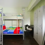 Reddoorz Hostel Near Kampong Bahru Road