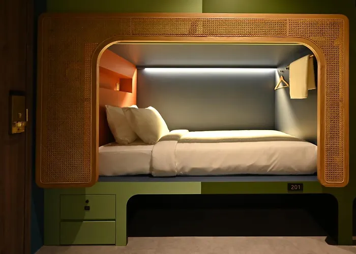 Dream Chaser Boutique Capsule Hotel
