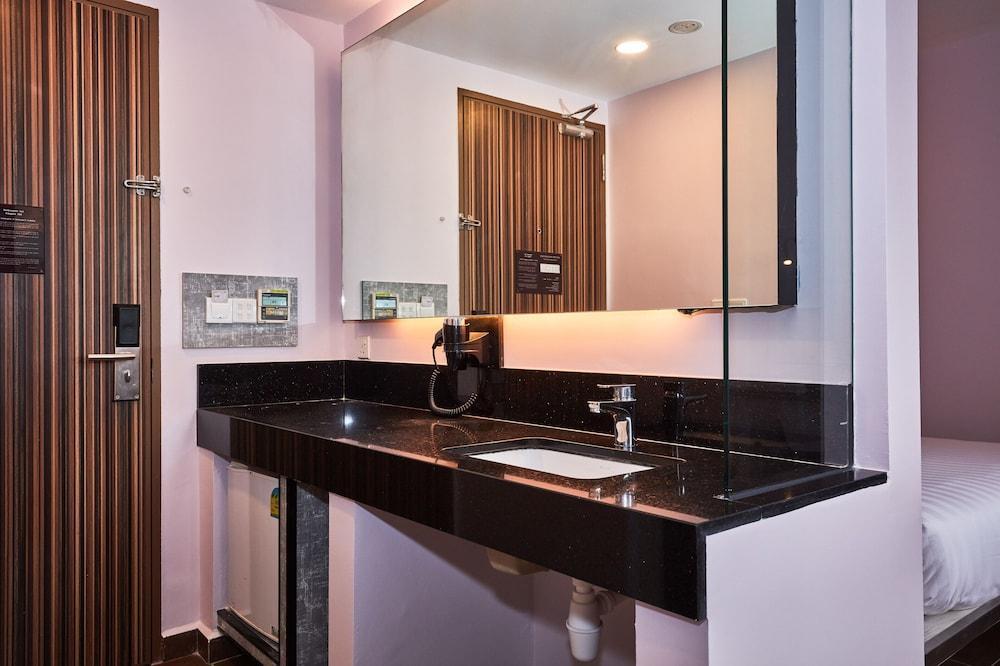 Hotel Ibis Budget Pearl 2*