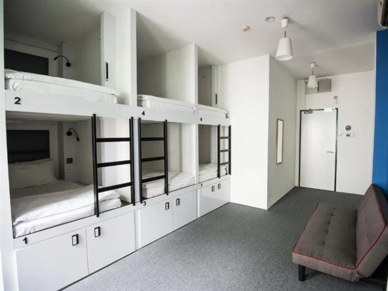 Capsule hotel Wink At Mosque Street 2*