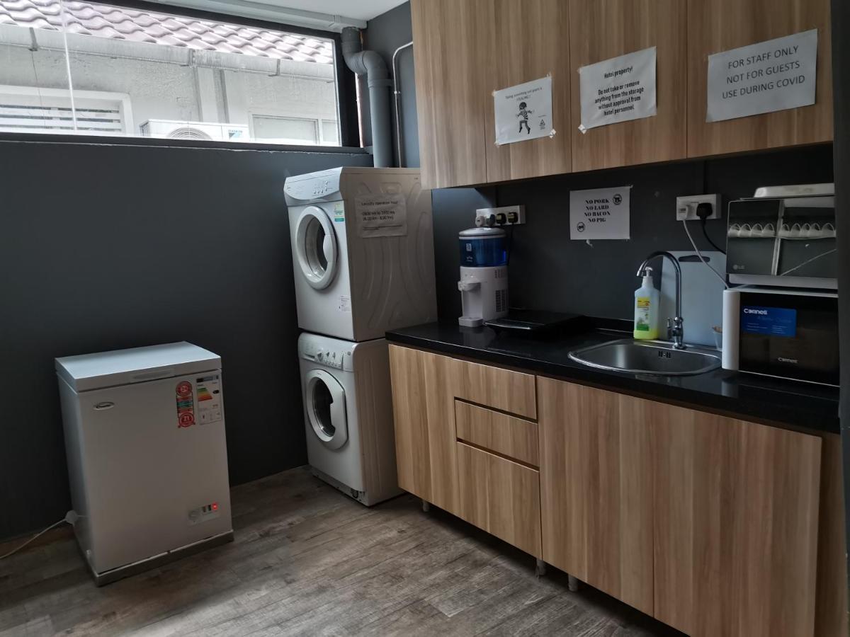 Hotel Q Loft At Bedok 3*