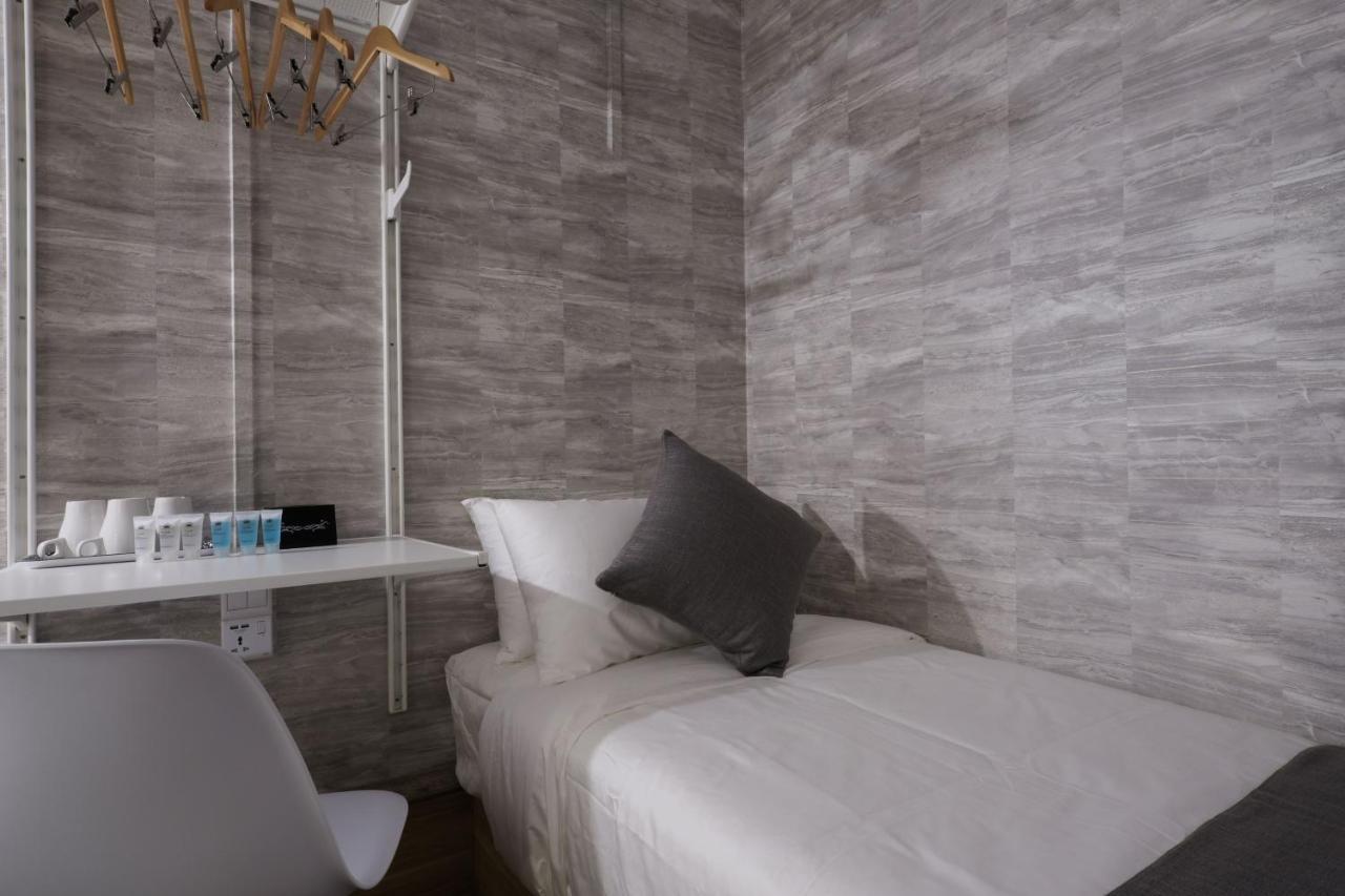 Q Loft At Bedok Hotel