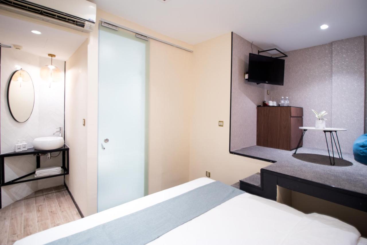 Hotel Harbour - Hamilton