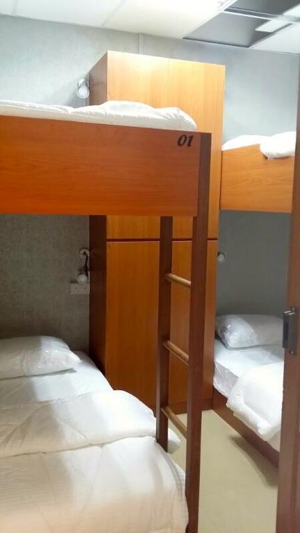 D & E Pte Ltd Hotel Singapore