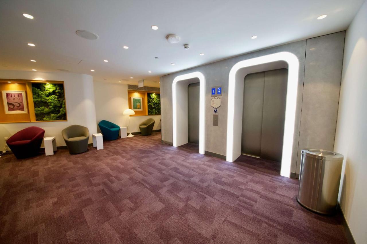 Hotel Yotelair Changi Airport Landside