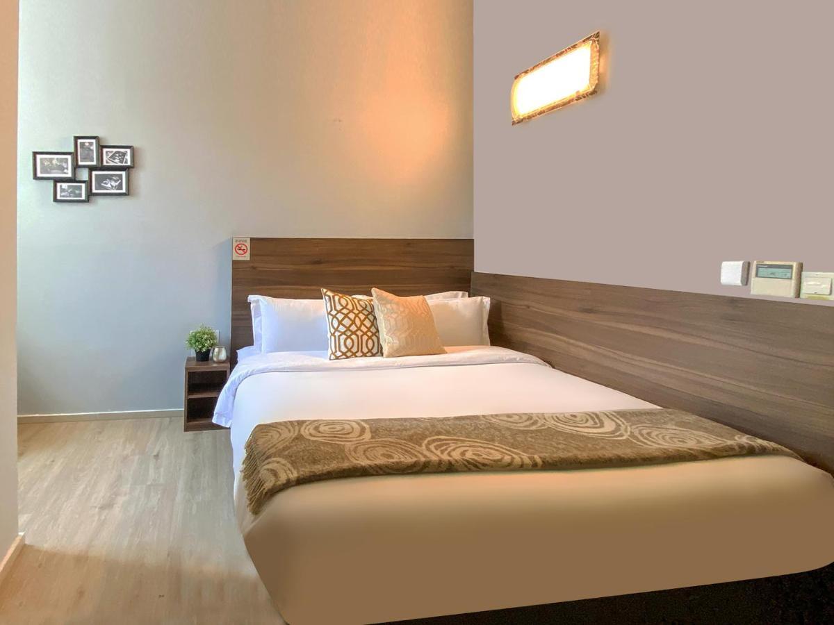 St Signature Bugis Beach, Short Overnight, 12 Hours, Check In 7pm Or 9pm Hotel 3*