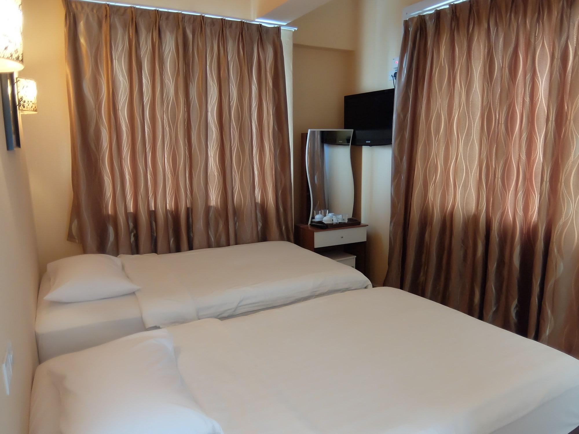 Hotel Yaju 2*