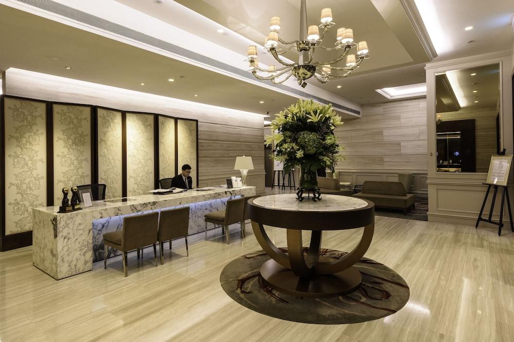 Fraser Aparthotel 5*