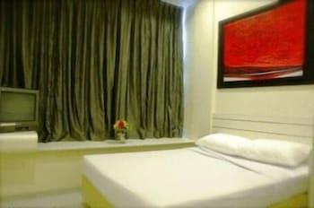 Hotel 81 Elegance