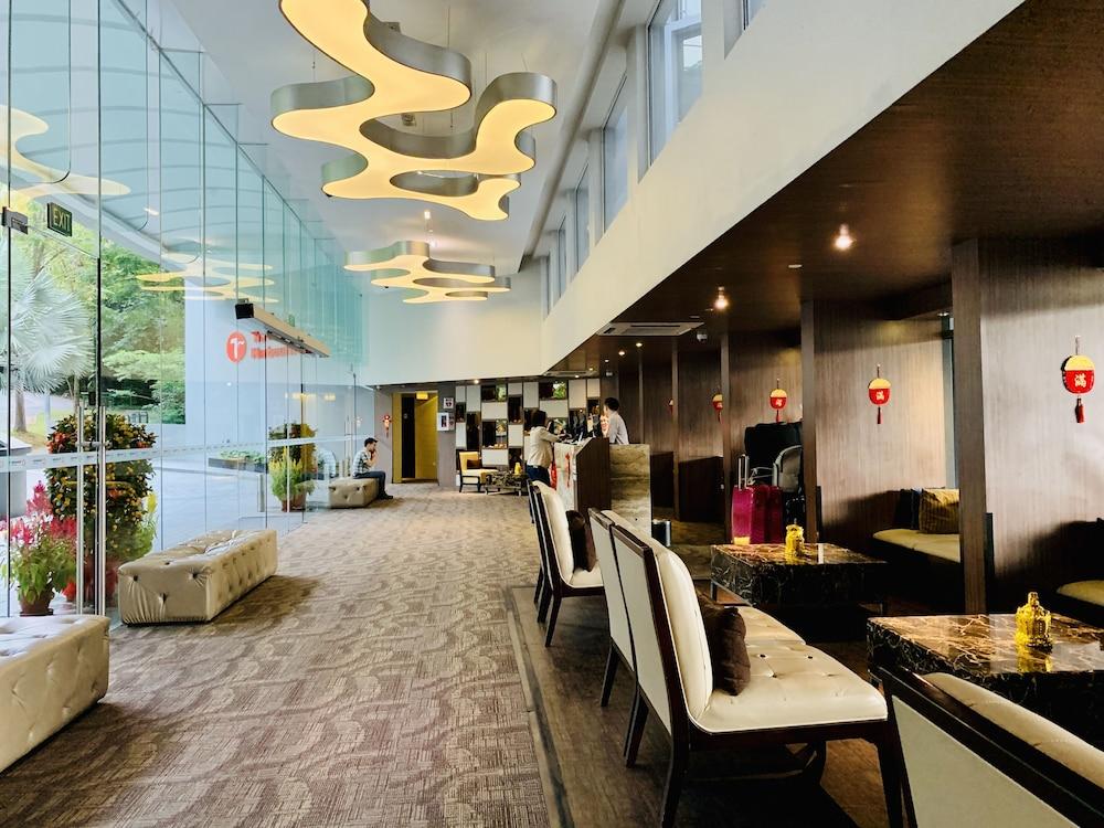 Travelodge Harbourfront