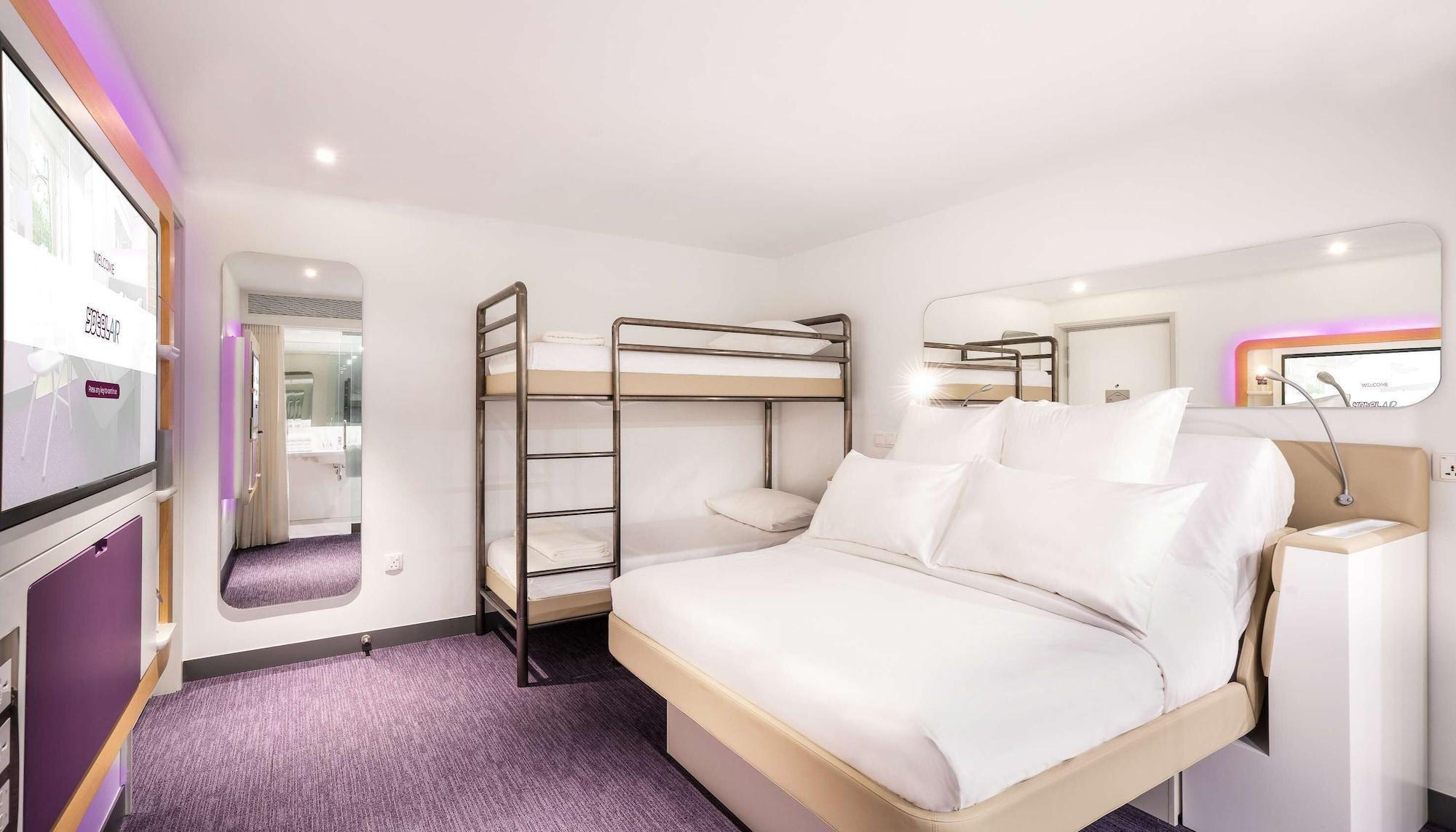 Yotelair Changi Airport Landside 4*