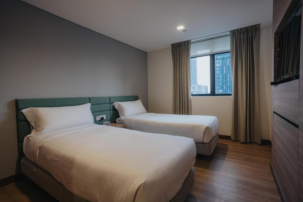 Aparthotel Novotel Living Orchard 4*