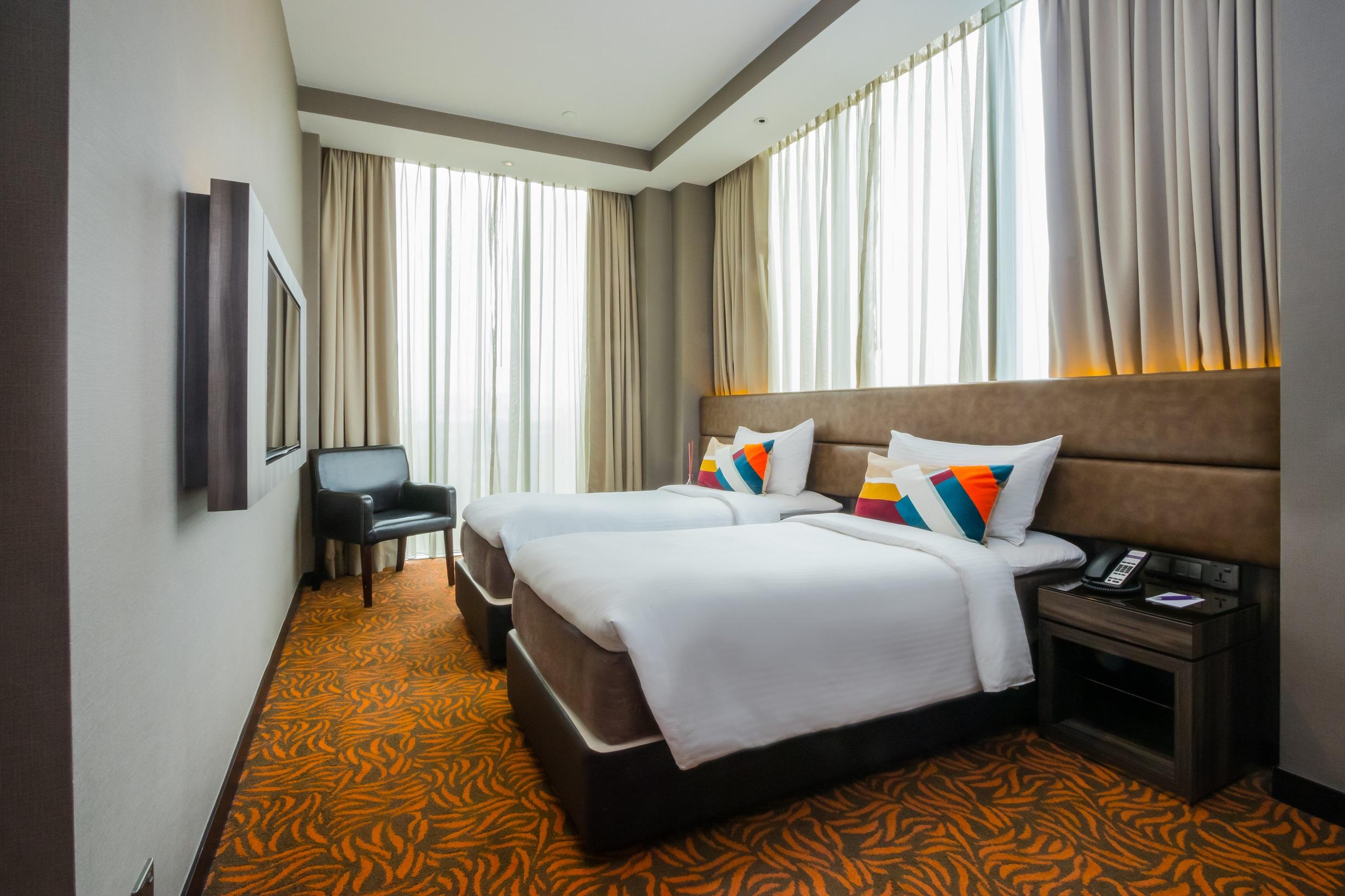 Aqueen Paya Lebar Hotel 4*