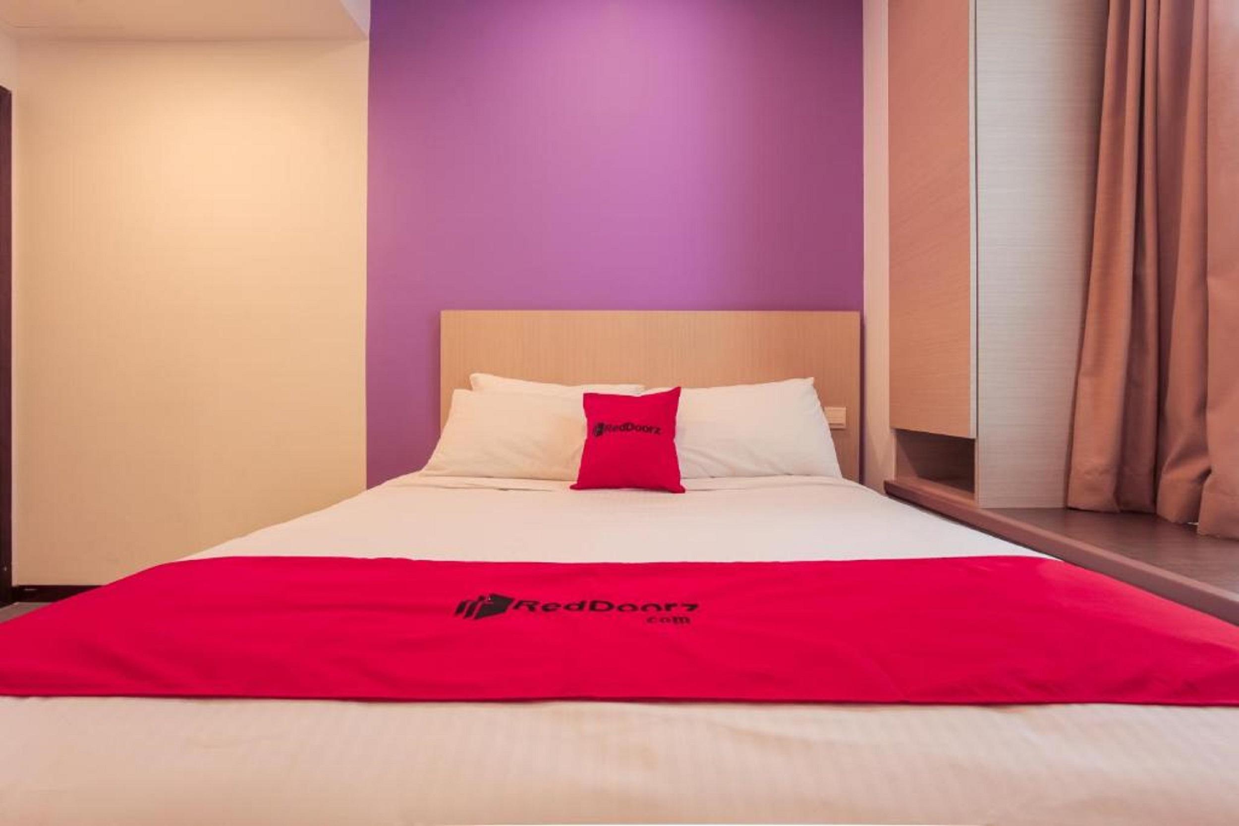 Aqueen Balestier Hotel
