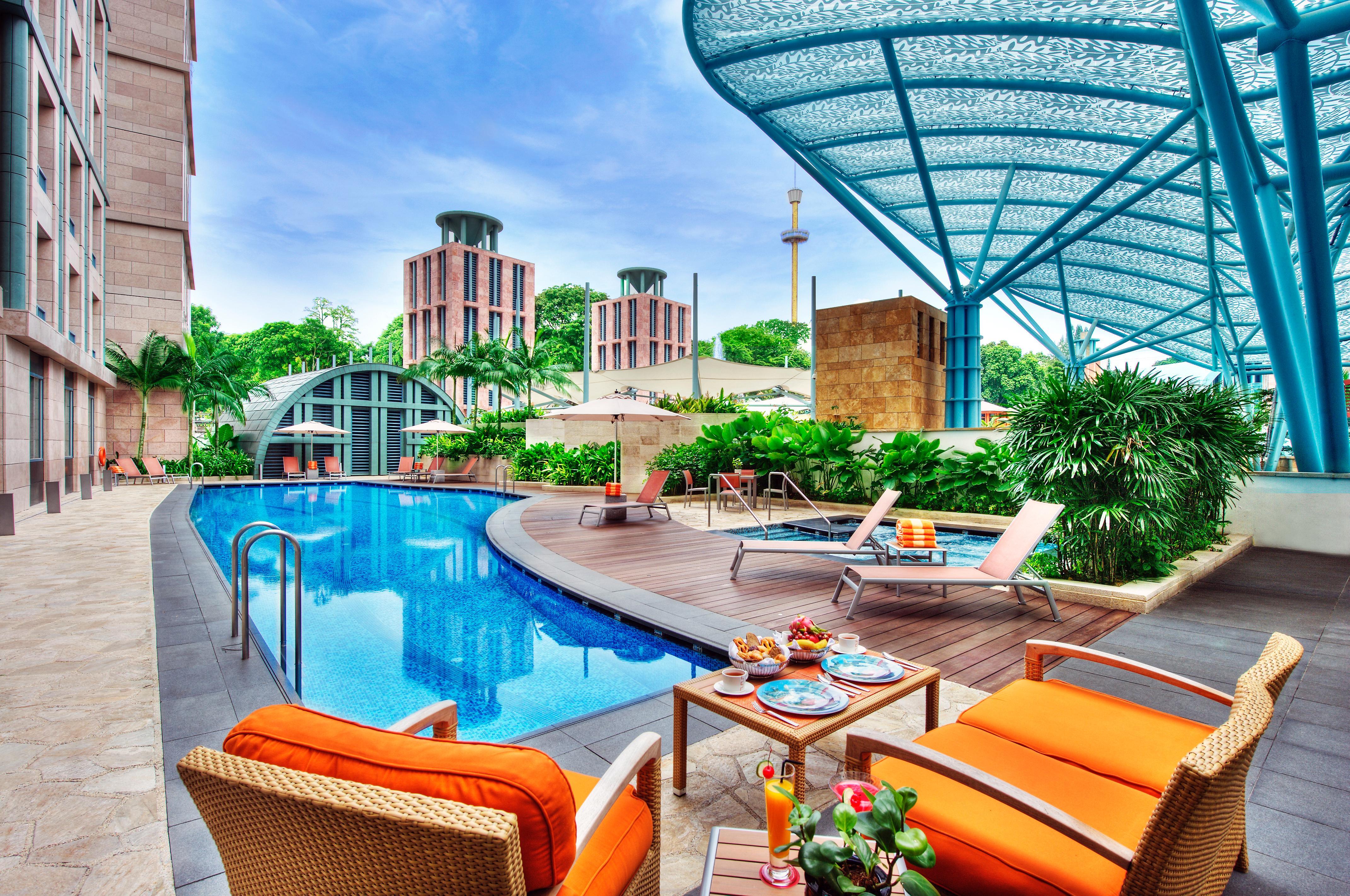 Resor World Sentosa - Michael