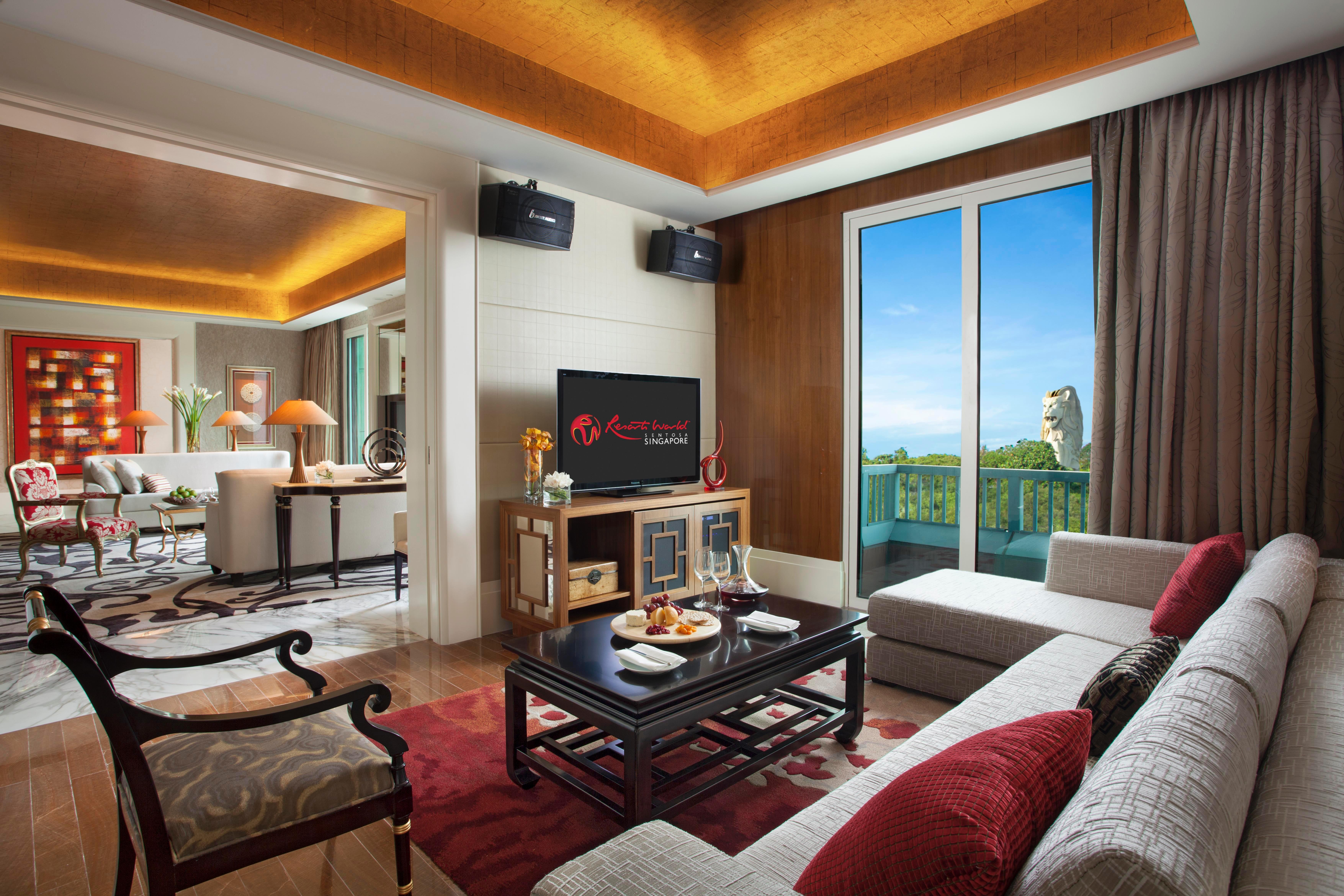 Resor World Sentosa - Michael Singapore