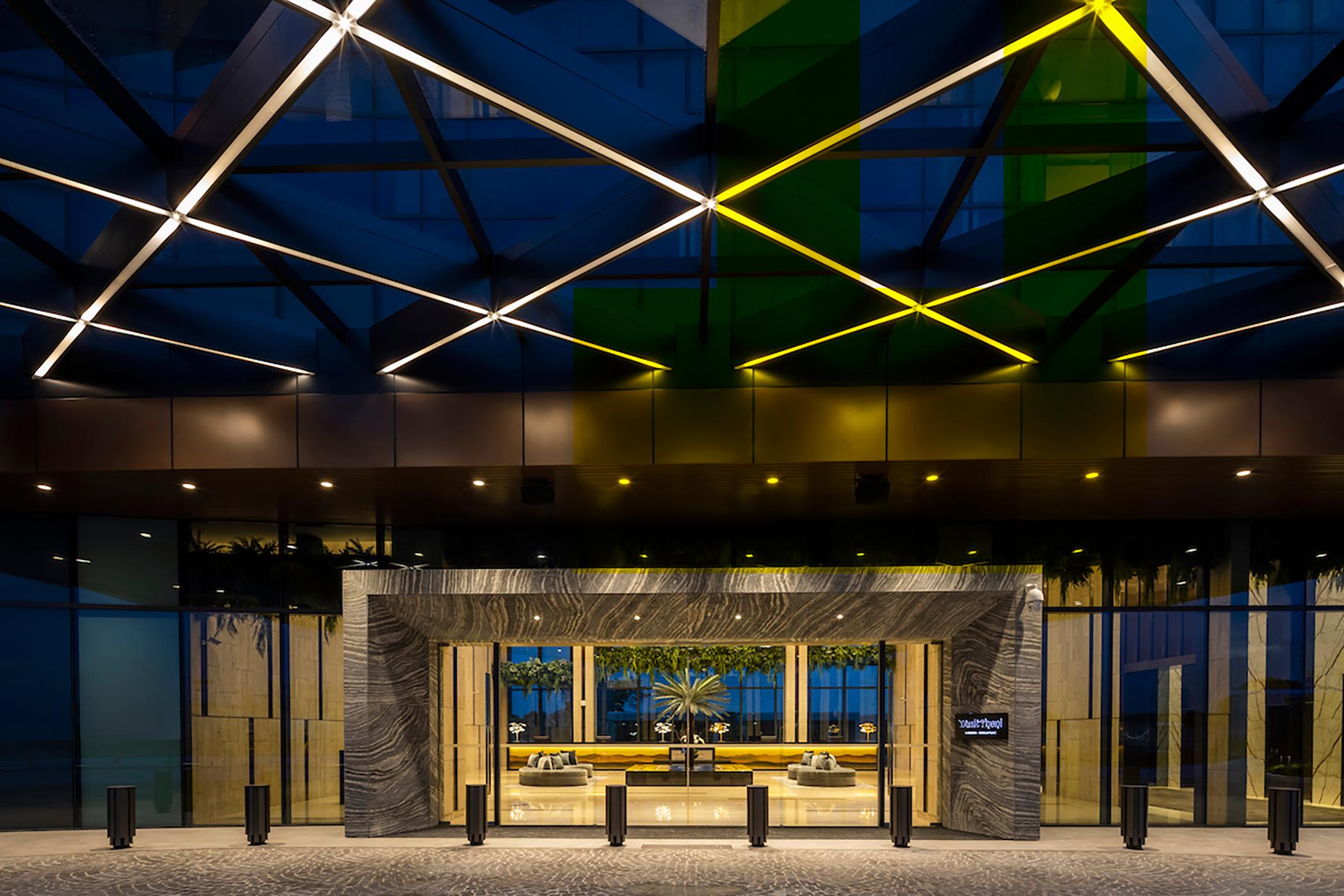 Dusit Thani Laguna Hotel 5*