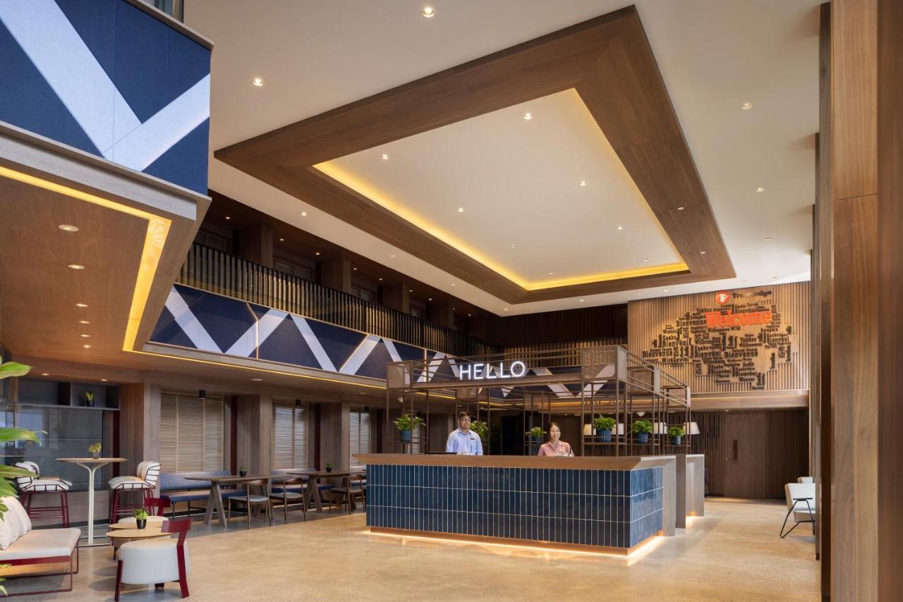 Hotel Travelodge Harbourfront 4*