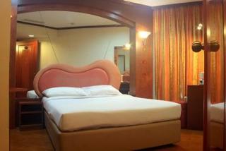 81 Orchid 2* Singapore
