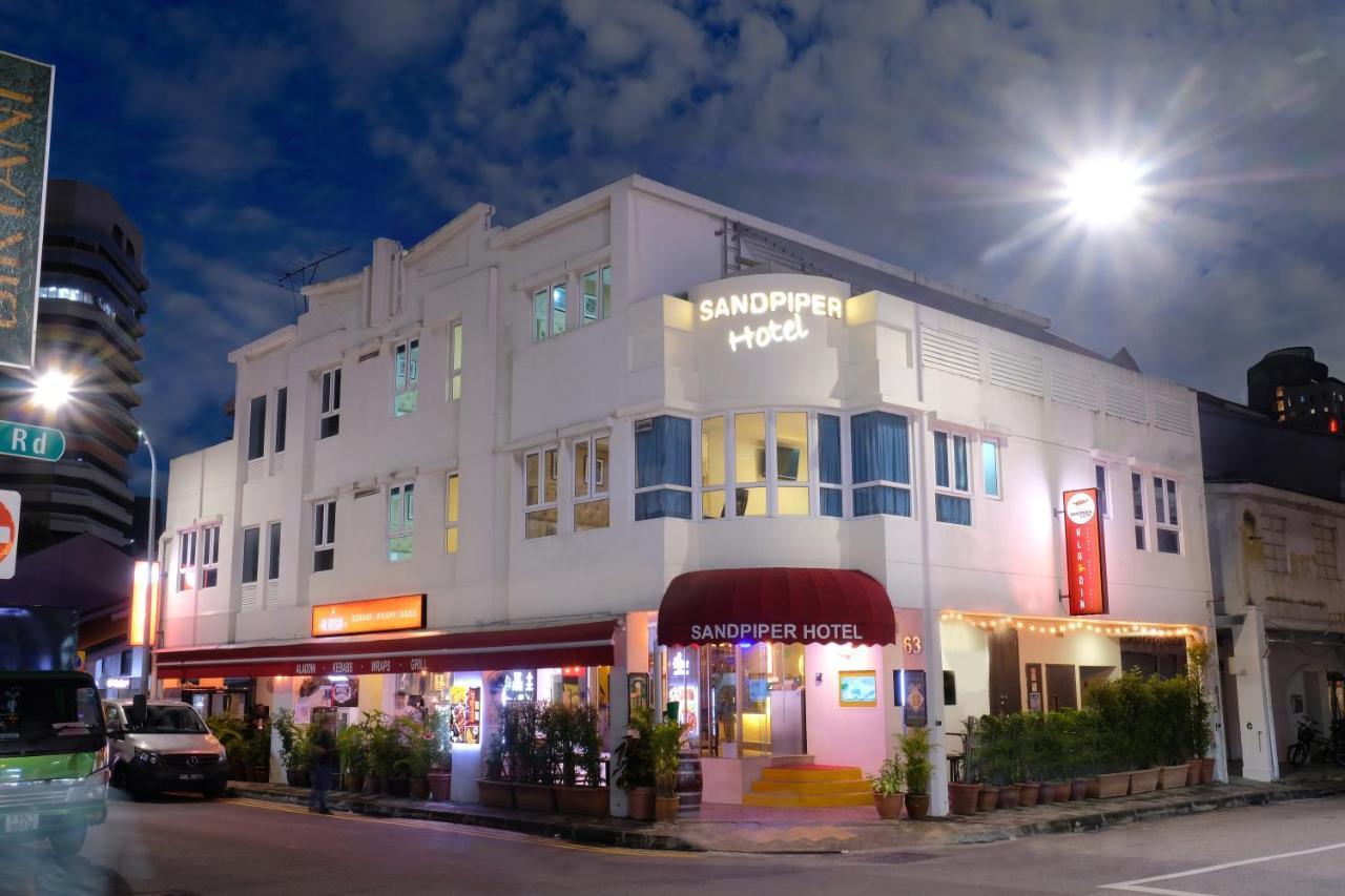 Single Sharing And Short At Sandpiper Singapura