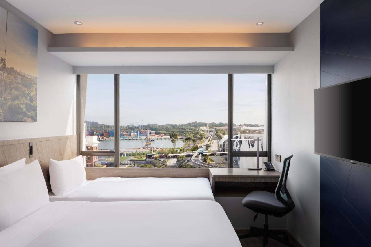 Travelodge Harbourfront 4* Singapore