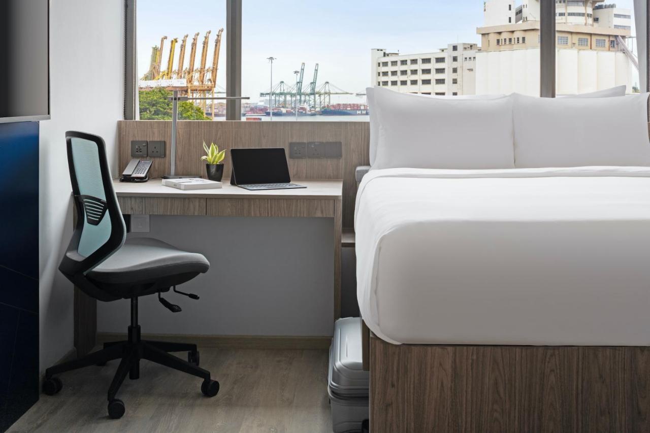Travelodge Harbourfront Hotel