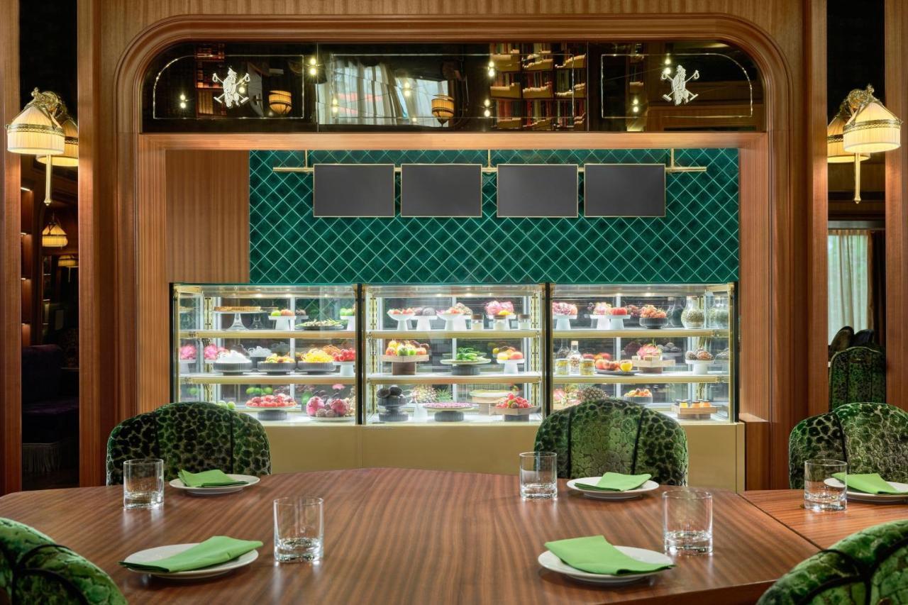Maxwell Reserve Singapore, Autograph Collection 5*
