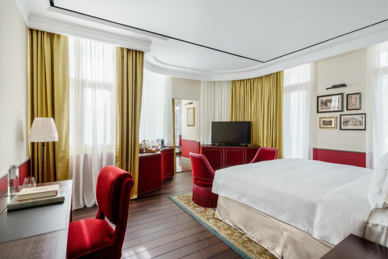 Maxwell Reserve Singapore, Autograph Collection 5*