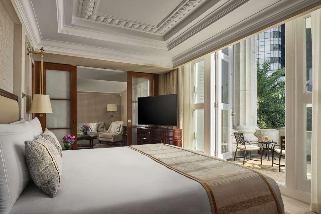 The Fullerton 5* Singapore