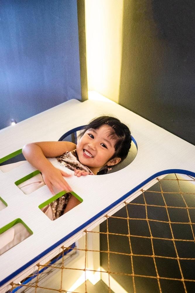 Hotel kapsul Cube Family Boutique Capsule At Chinatown Singapura