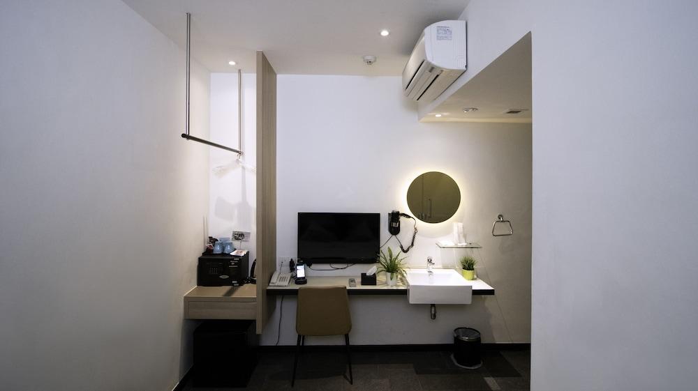 Nuve Hotel 3*