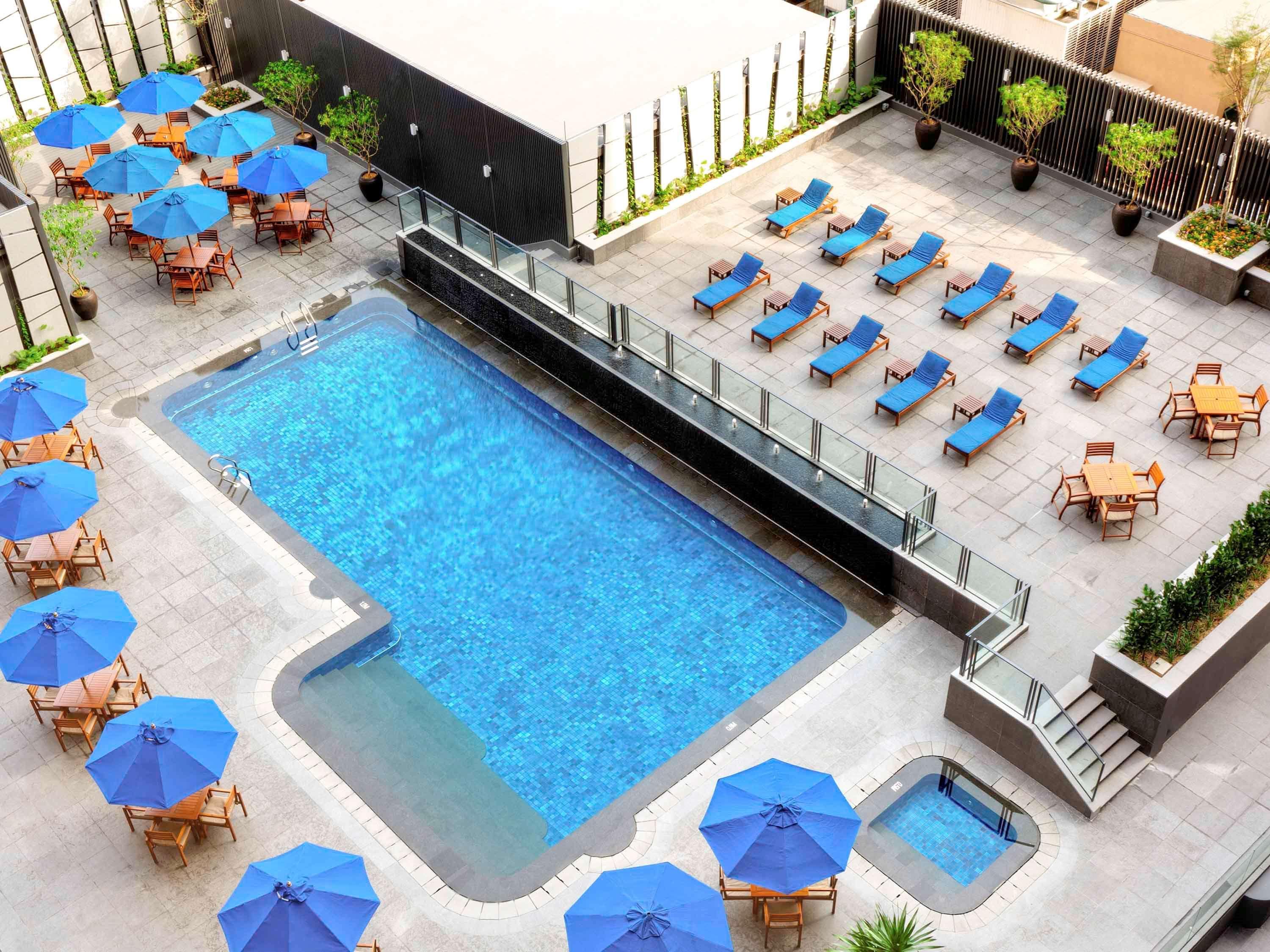 Grand Mercure Roxy Singapore