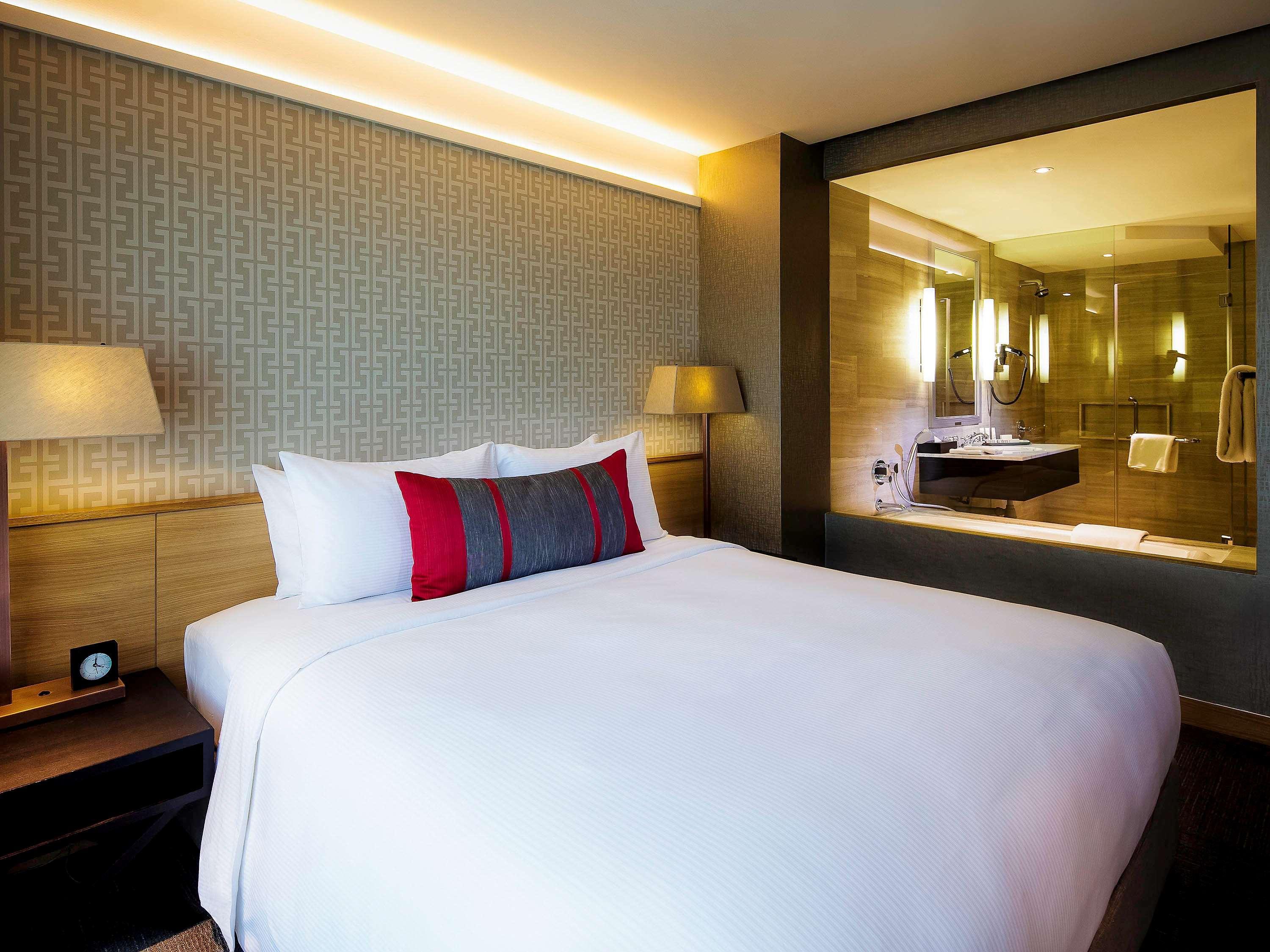 Grand Mercure Roxy Hotel 4*